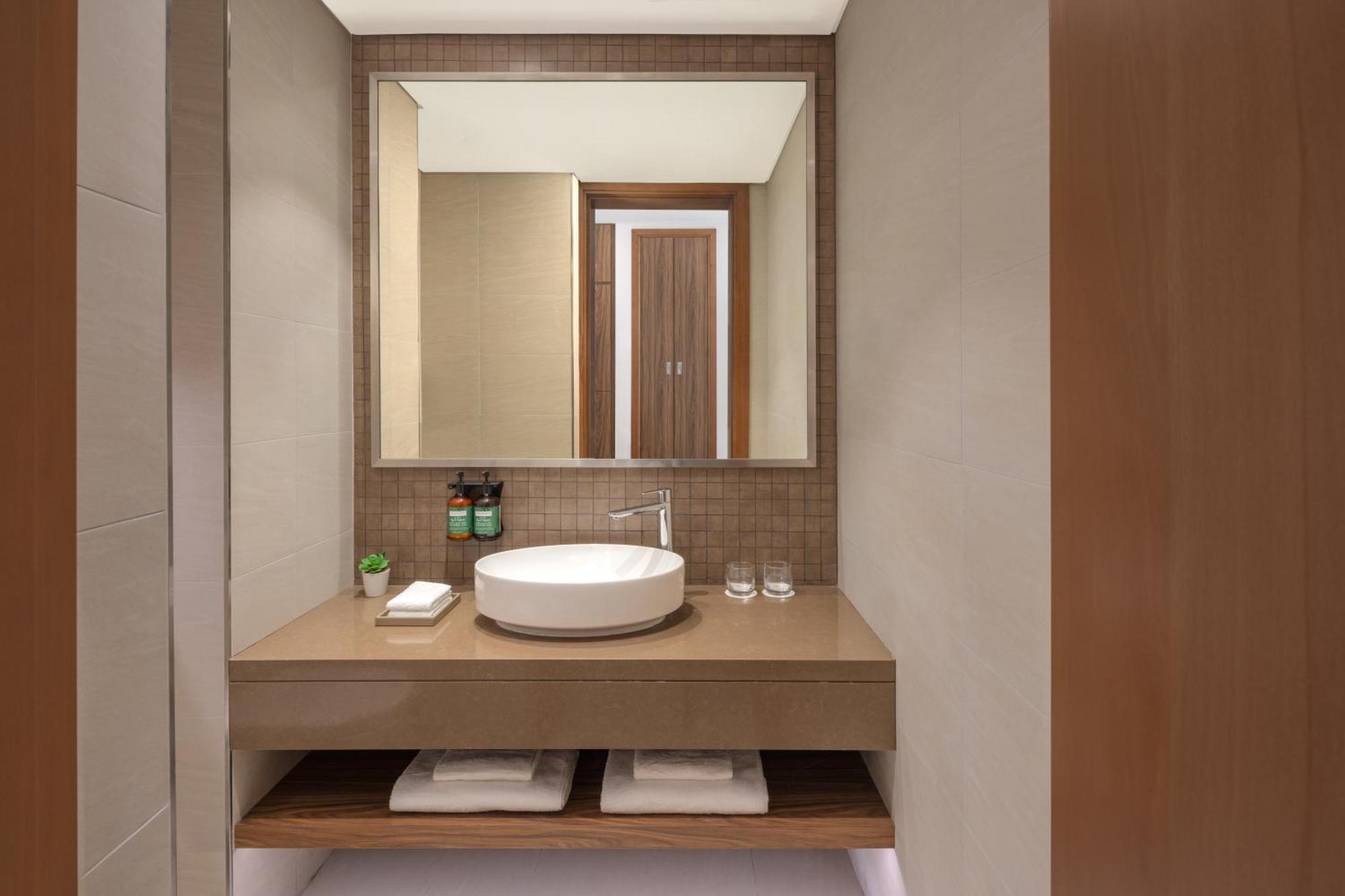 Staybridge Suites Dubai Business Bay By Ihg Exterior photo